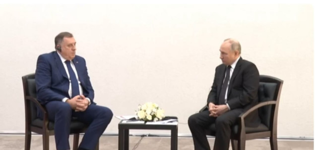 Dodik kod Putina: Nećemo se pridružiti sankcijama i nećemo u NATO