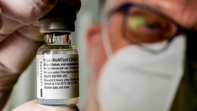 Evropska komisija odobrila najnoviju verziju vakcine protiv COVID-19