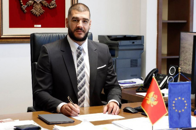 U Crnoj Gori uhićen direktor Uprave prihoda i carina