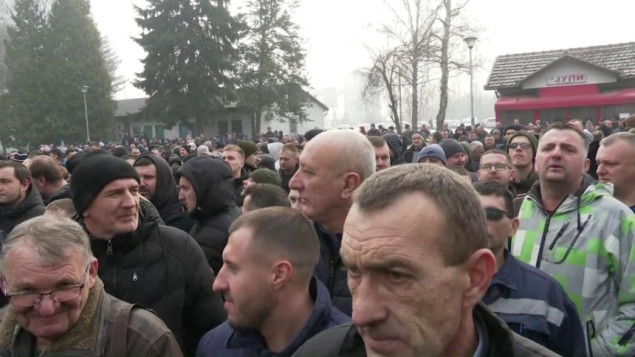 Protest radnika RiTE Ugljevik, traže smjenu ministra energetike i rudarstva RS Petra Đokića