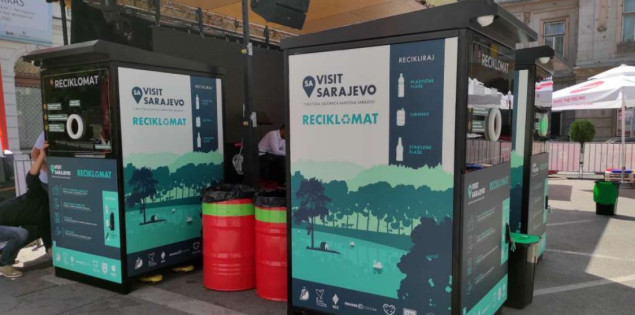 Turističkoj zajednici KS uručena zahvalnica napravljena od reciklažne ambalaže