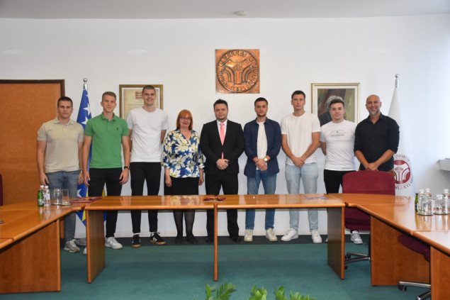 Prijem za studente sportiste u Rektoratu Univerziteta u Tuzli