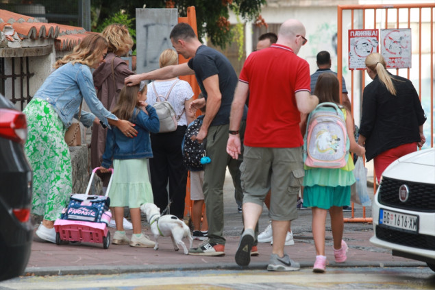 Nova školska godina u Srbiji počela uz veće prisustvo policije