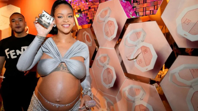 Rihanna: Odbila sam da kupujem odjeću za trudnice