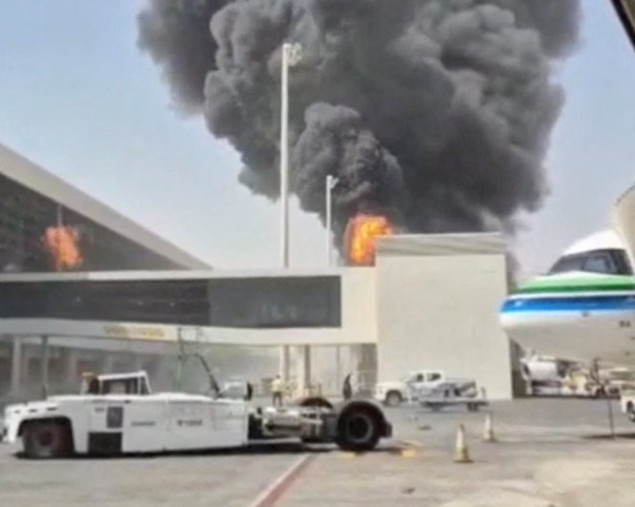 Tri osobe poginule u napadima na aerodrom Kralj Khalid u Rijadu Tri osobe poginule u napadima na aerodrom Kralj Khalid u Rijadu