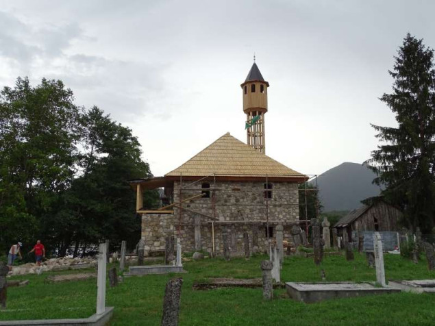 Bihaćko naselje Ripač - od povratničkog naselja do turističke destinacije