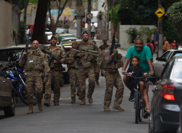 Petero mrtvih u sukobu policije i trgovaca drogom u Rio de Janeiru
