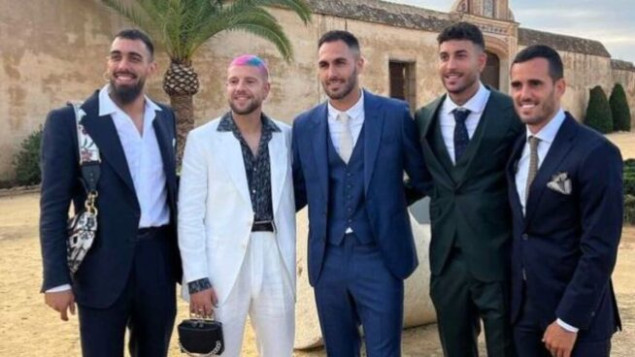 Fudbaleri Betisa osudili homofobne uvrede nakon što su nosili torbice na vjenčanju