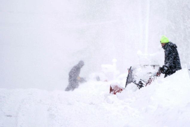 U SAD-u usljed oluje više od 400.000 potrošača bez struje