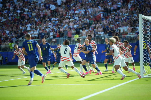 SAD vode od 45. minute sa 1:0 protiv Bosne i Hercegovine
