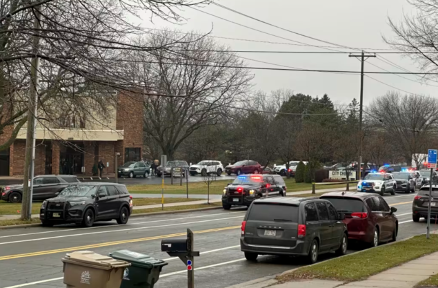 Petero mrtvih, uključujući i napadača u pucnjavi u školi u Wisconsinu