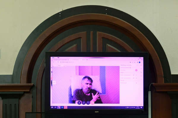 Bivši gruzijski predsjednik Saakashvili, vidno smršao pojavio se na ročištu