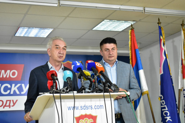 Šarović: Ne pada mi na pamet da potpisujem dokumente štetne po Republiku Srpsku 
