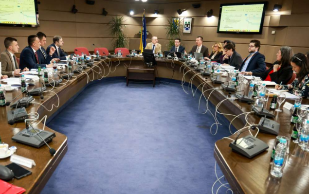 Predstavnici Ambasade SAD-a učestvovali na sastanku o Južnoj interkonekciji u Parlamentu FBiH