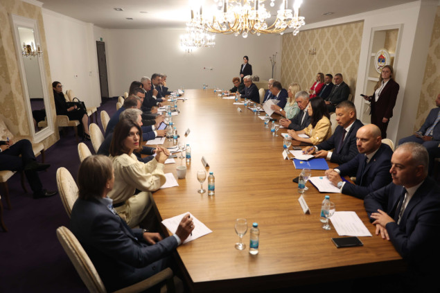 U Istočnom Sarajevu počeo sastanak lidera stranaka na državnom nivou