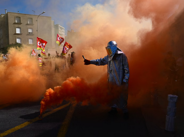 Skoro 100 uhapšenih tokom protesta širom Francuske, dvoje povrijeđenih u sukobima u Lyonu