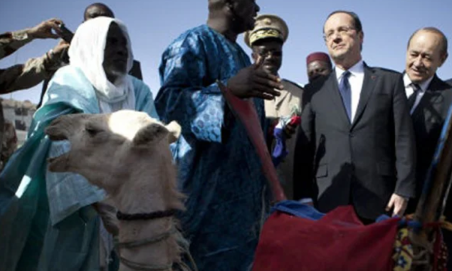 Kamile, krompiri i Lego piramide: najbizarniji pokloni političarima svijeta