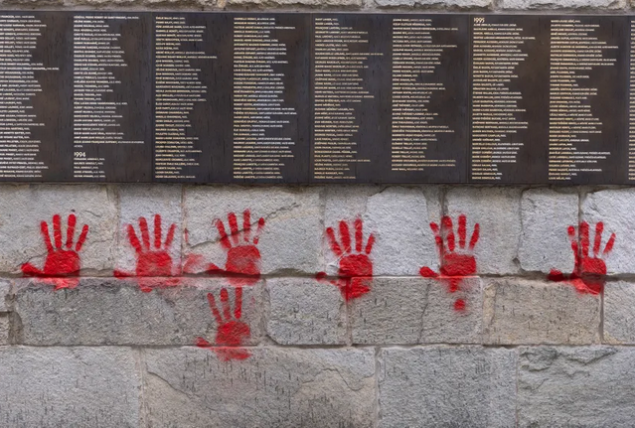 Vandalski napadi na francuske sinagoge i džamije povezani s ruskim operacijama, identificirani i državljani Srbije