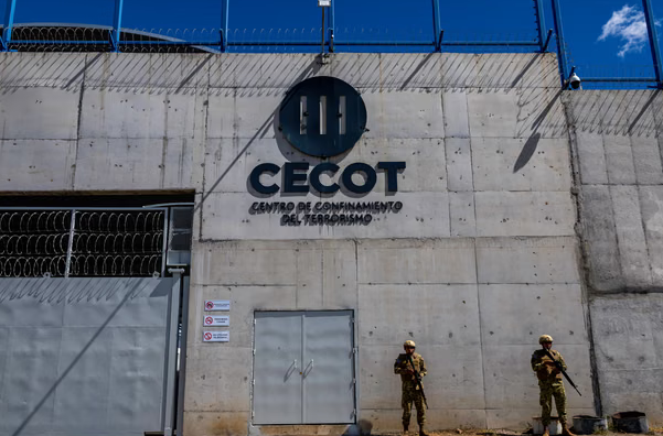 Kontroverzna epizoda "60 Minutes" o brutalnom zatvoru u El Salvadoru povučena s programa, pa osvanula online