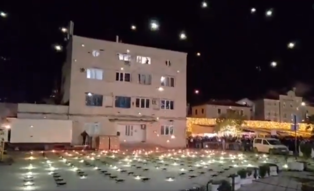 "Dron show" u Budvi završio neslavno: Desetine dronova popadale u more