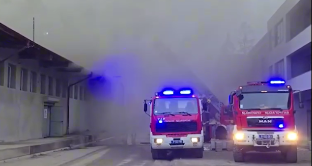 Veliki požar izbio u industrijskoj zoni Novog Pazara