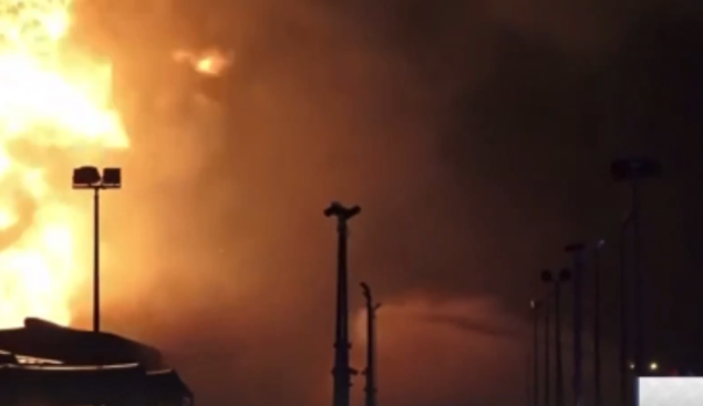 Iran pogodio spremnike goriva u Bahreinu: Veliki požar kod Muharraqa, stanovnici upozoreni da ostanu u kućama