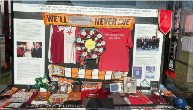 Vandali ukrali kristalni trofej s memorijala Manchester Uniteda u njemačkom Minhenu Vandali ukrali kristalni trofej s memorijala Manchester Uniteda u njemačkom Minhenu
