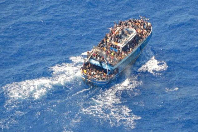 Grčka: Pri potonuću broda s migrantima poginule tri osobe, dvije nestale