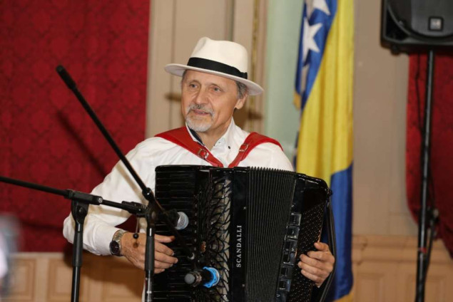 Sevdah Salon Balkan – Koncert Harmonika kroz vrijeme i stilove oduševio sarajevsku publiku Sevdah Salon Balkan – Koncert Harmonika kroz vrijeme i stilove oduševio sarajevsku publiku