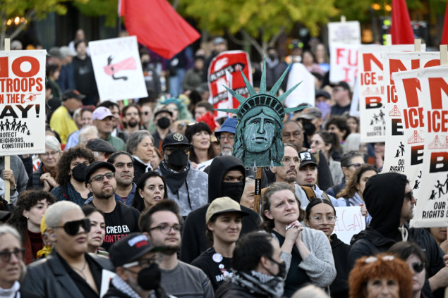 Stotine ljudi protestovalo u San Franciscu protiv plana o raspoređivanju ICE agenata