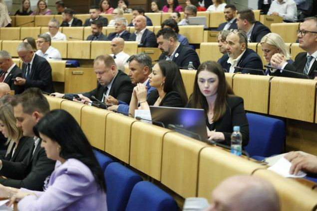 Počela redovna sjednica Predstavničkog doma, vanredna prekinuta