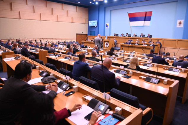 Nastavljena sjednica NSRS o predloženoj zabrani pušenja u RS