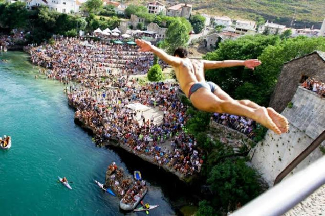 U nedjelju tradicionalni 460. skokovi sa Starog mosta