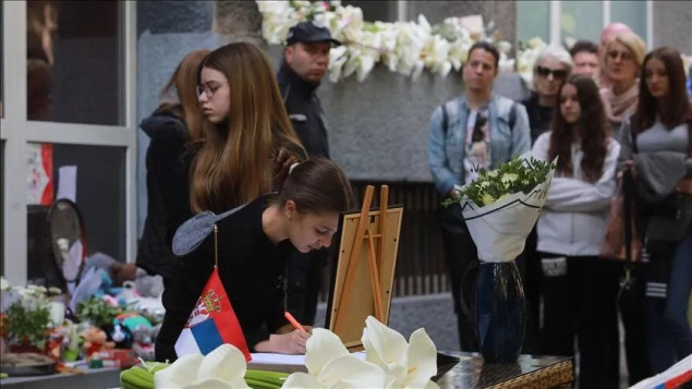 Sedam dana nakon zločina učenici se vraćaju u školu "Vladislav Ribnikar"