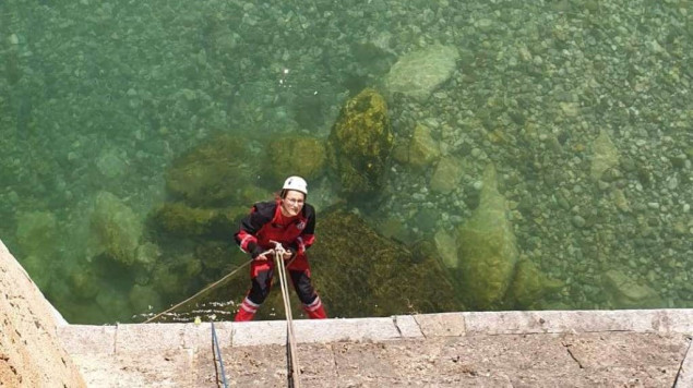 Migrant poginuo, više njih spašeno nakon prevrtanja čamca u Slavonskom Brodu