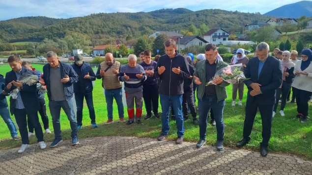 Posjetom šehitlucima započeo program obilježavanja Dana Sanskog Mosta