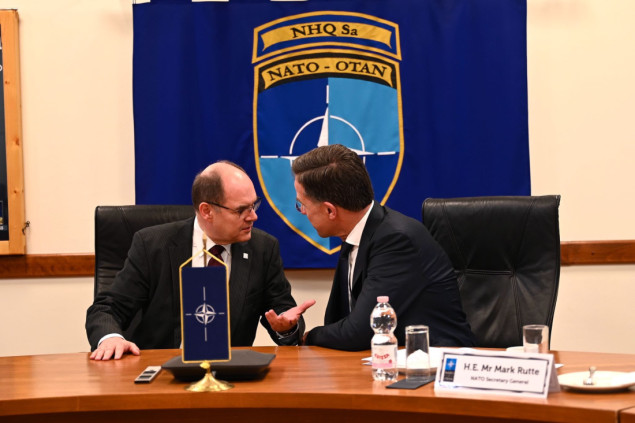 Schmidt sa Rutteom: Napadi na suverenitet i teritorijalni integritet BiH crvena linija