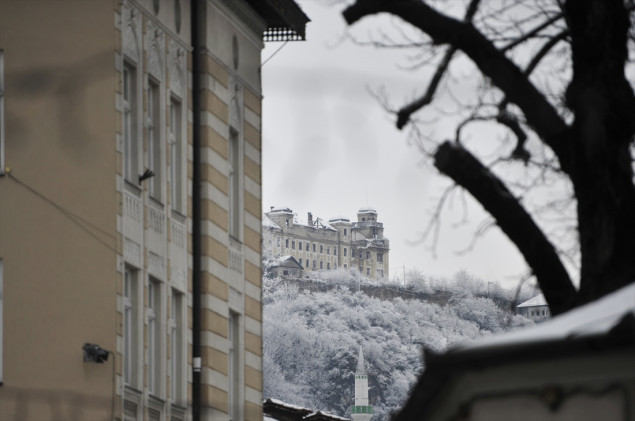 U Sarajevu prvi ovosezonski snijeg i narednih dana će padati
