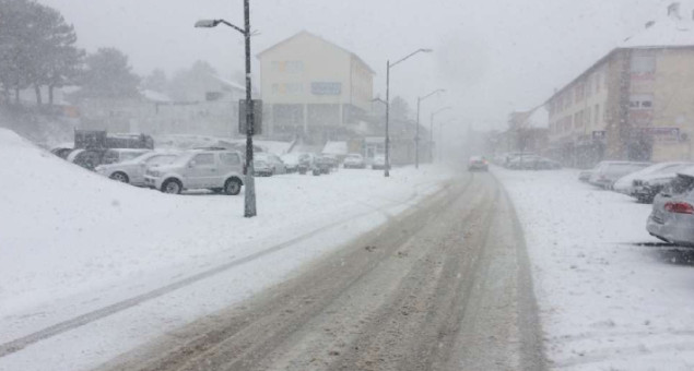 U Hercegovini zabijelilo, otežano se prometuje na cestama Kantona 10