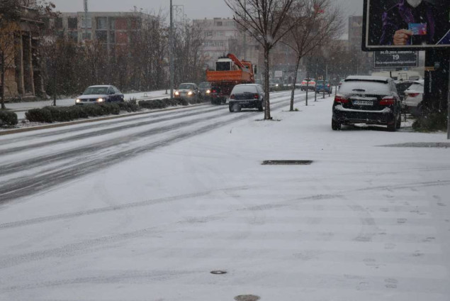 Snijeg zabijelio Mostar