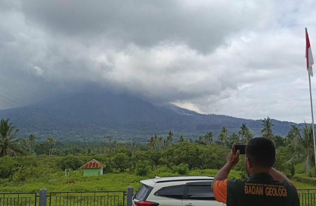 Eruptirao vulkan u Indoneziji, pojedini letovi aviona otkazani