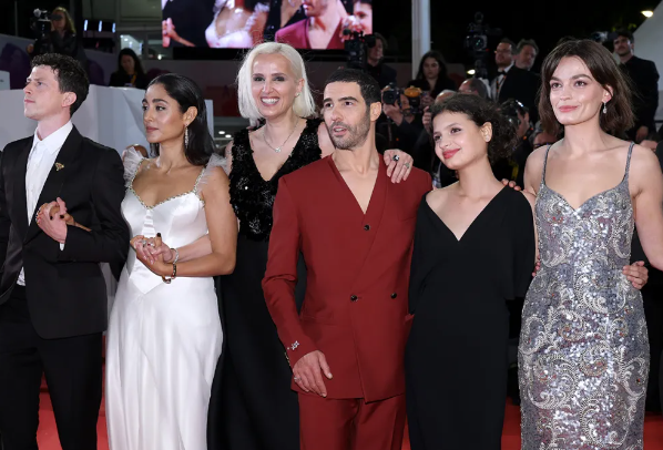 Cannes: Ovacije za film „Alpha" francuske rditeljice Julije Ducornau