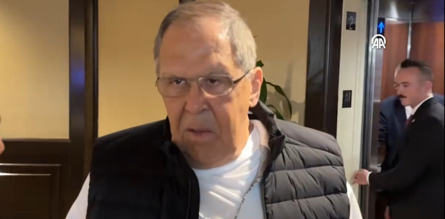 Lavrov: Rusija ima jasan i razumljiv stav za sastanak Putina i Trumpa