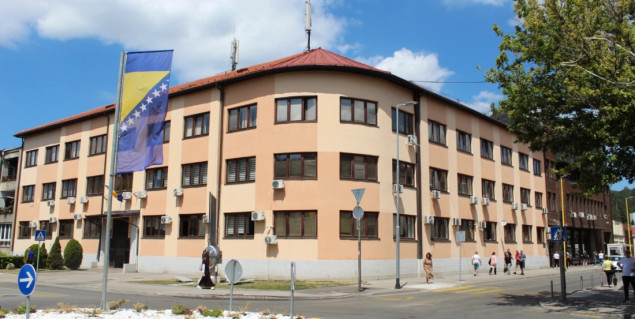 Policija TK-a uhapsila osobu zbog višestrukih prijetnji i uvredljivih poruka