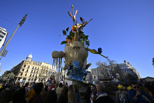 Valencija: Paljenjem divovskih lutki završen festival "Las Fallas"