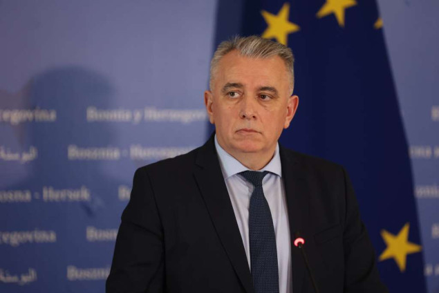 Špago: Dodatna militarizacija policije RS-a