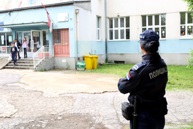 U Srbiji od danas po dva policajca u svakoj školi