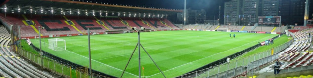 Čelik bez terena za treniranje