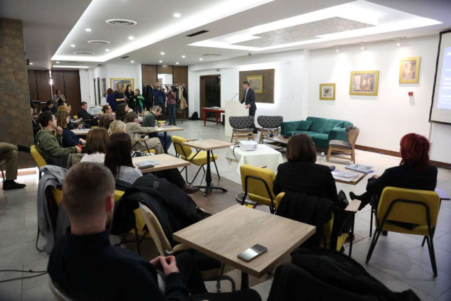 Prezentovana publikacija Mediacentra o štetnim narativima tokom izbora