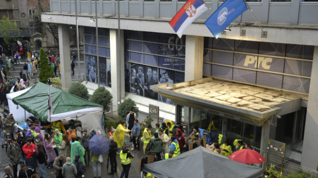 Srbija: Studentska blokada RTS-a ušla u 81. sat